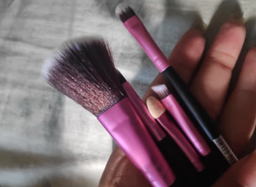 Swiss Beauty 5 in 1 Makeup Brush Set photo review