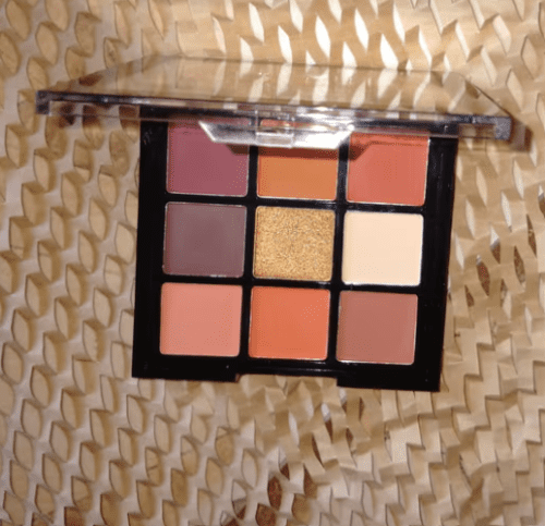 Swiss Beauty Ultimate Shimmer Eyeshadow Palette - 04 Shade | Highly Blendable | Unique Color photo review