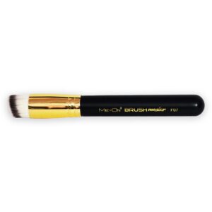 ME-ON Round Foundation Brush for Impeccable Look