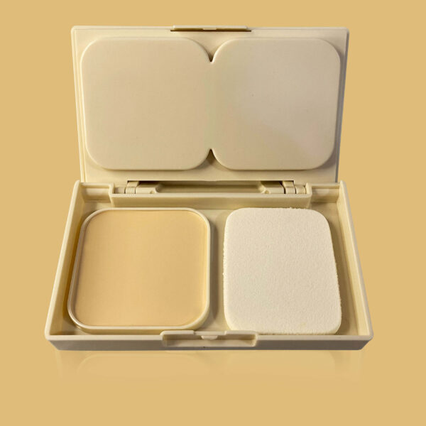 mars marvel compact cream